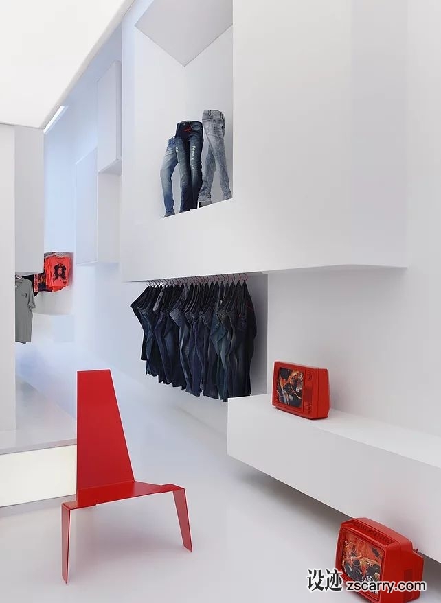 39a7b7_e28712c04b424619a55306ca28f321ca-mv2_d_3707_5598_s_4_2_result.jpg 工装参考,商业空间,服饰,