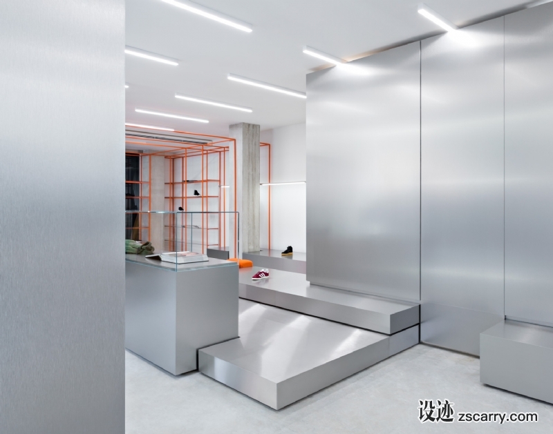 Acquasalata-Clothing-Store-Cattolica-Italy-by-Storageassociati-Yellowtrace-04.jpg 工装参考,商业空间,服饰,