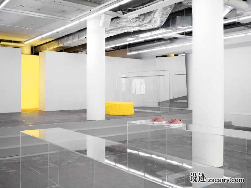 Axel-Arigato-Gallery-in-Stockholm-by-Christian-Hallerod-Yellowtrace-02.jpg 工装参考,商业空间,服饰,