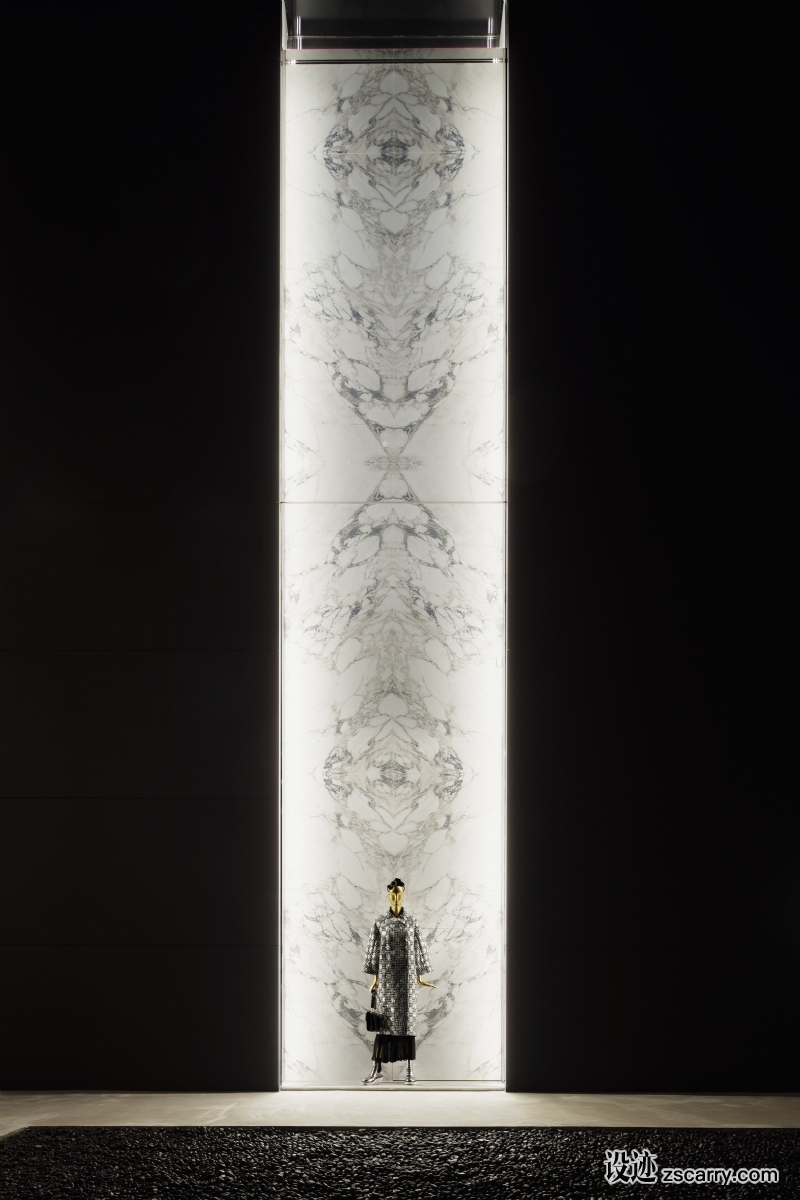 dolceandgabbana-tokyo-aoyama-boutique-gwenael-nicolas_dezeen_2364_col_4.jpg 工装参考,商业空间,服饰,