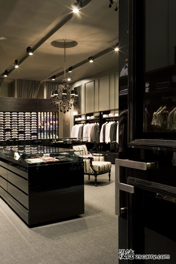 Farage_Doncaster02.jpg 工装参考,商业空间,服饰,