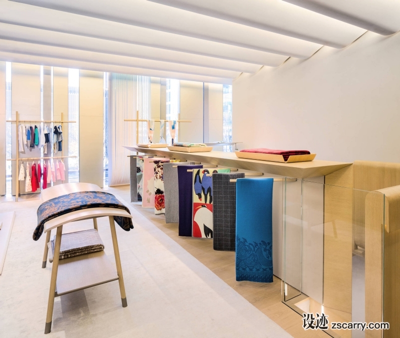 large_16-009-47_WEB.jpg 工装参考,商业空间,服饰,