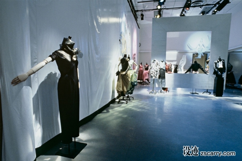 TM_Geoffrey-Beene-Fashion-Show_04_Photo-by-TM-1147x765.jpg 工装参考,商业空间,服饰,