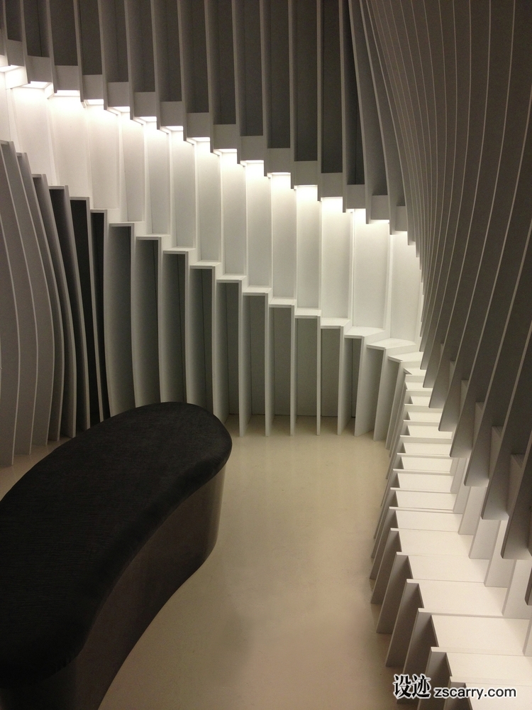 05_©_Praxis_d'Studio.jpg 工装参考,商业空间,鞋帽手袋,