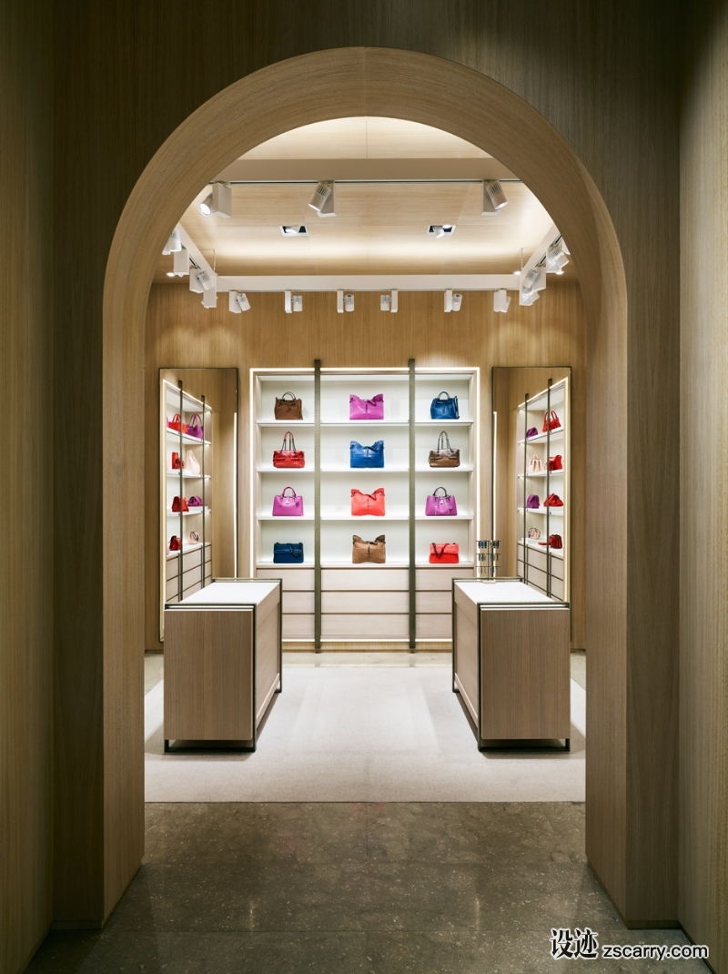 bottega-veneta-beverly-hills-mansion-fashion-boutique-usa_dezeen_936_1.jpg 工装参考,商业空间,鞋帽手袋,
