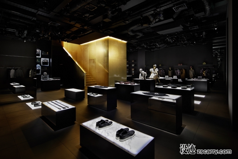 dolceandgabbana-tokyo-aoyama-boutique-gwenael-nicolas_dezeen_2364_col_8.jpg 工装参考,商业空间,鞋帽手袋,