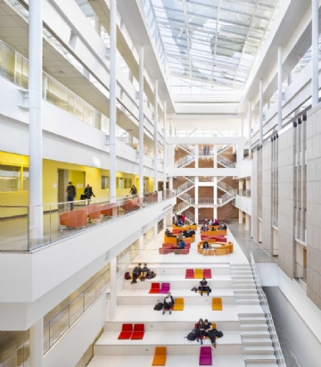 公共阶梯 Schulich-Atrium1_.jpg