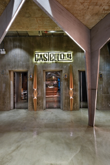 电梯厅 castello-4-restaurantbar-in-hong-kong-4.jpg