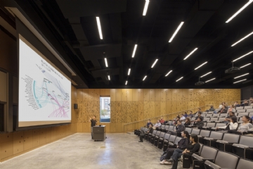 会场 KVA_UR_Auditorium_Data-Derived_Acoustic_Panel_Cladding.jpg