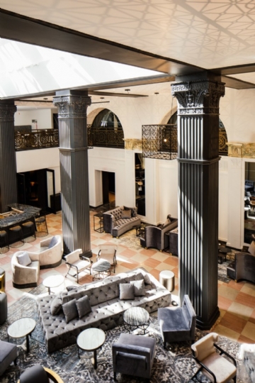 大堂酒廊 See-Inside-This-Hollywood-Hotel-That-Got-a-Major-Renovation-03.jpg