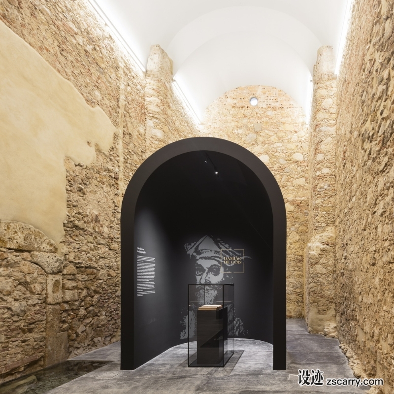 135.jpg 工装参考,展示空间,展位展馆,