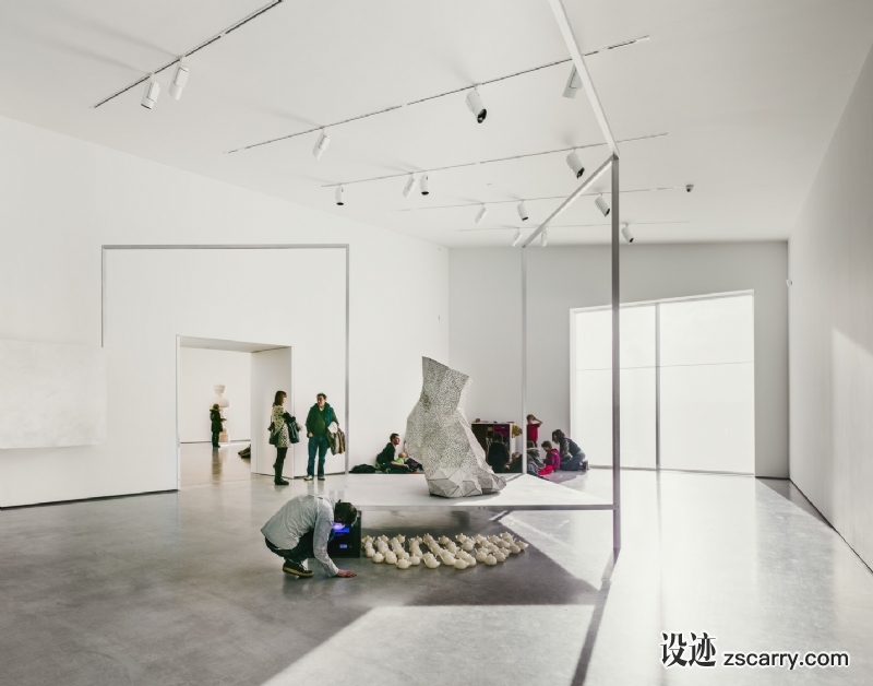 647-10-sm-150220-n7-medium.jpg 工装参考,展示空间,展位展馆,