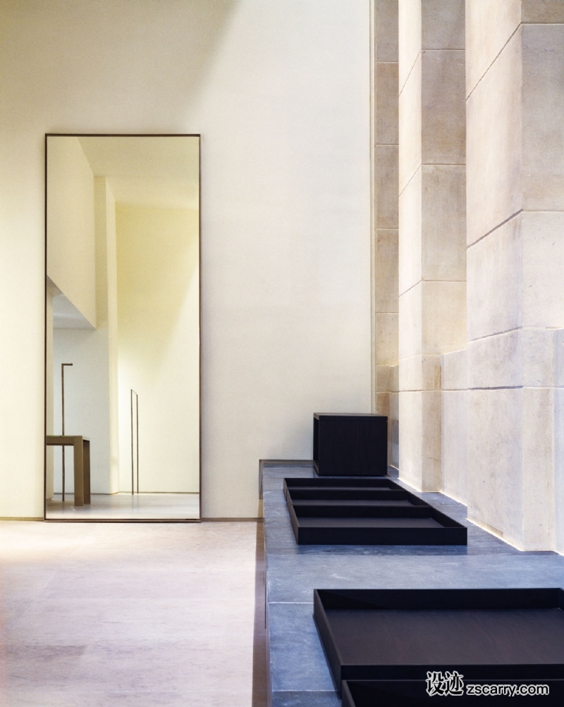 medium_JS_Paris_5B_93.018.11A_web.jpg 工装参考,展示空间,展位展馆,