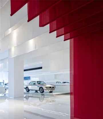 汽车展厅 bmw-museum-crossboundaries-beijing-china_dezeen_2364_col_4.jpg