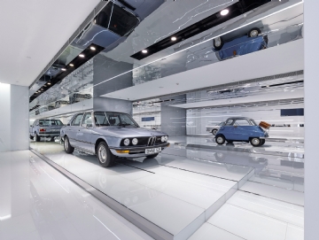 汽车展厅 bmw-museum-crossboundaries-beijing-china_dezeen_2364_col_9.jpg