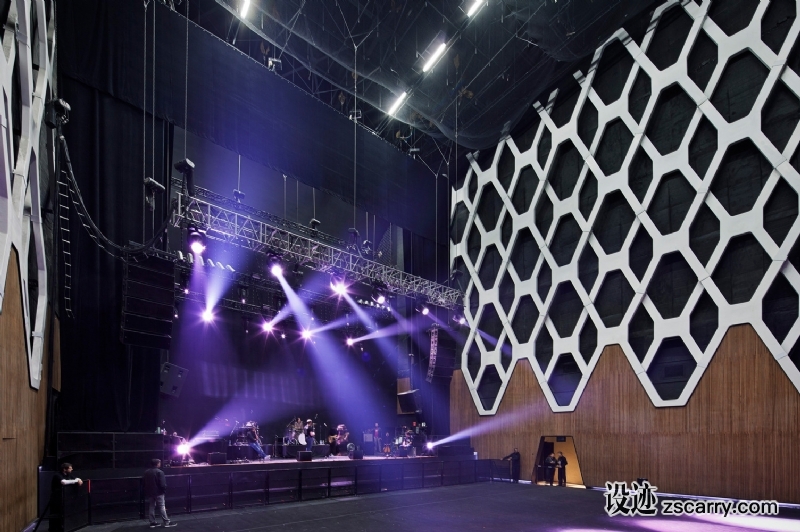 11_-__Paúl_Rivera_-_fc_0501.jpg 工装参考,文体医教,舞台剧院,