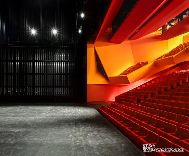 11_FREYMING-MERLEBACH_©Eugeni_Pons.jpg 工装参考,文体医教,舞台剧院,