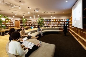 图书馆 wil-womans-inspiration-library-japan-masa-architects-interiors_dezeen_1704_col_4.jpg