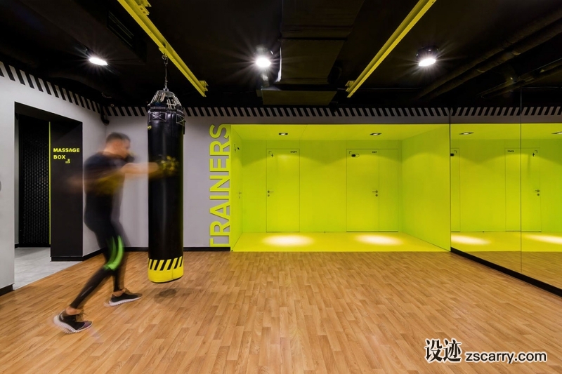 Soesthetic+Group+creates+high-impact+gym+in+Kiev (1).jpg 工装参考,文体医教,健身房,