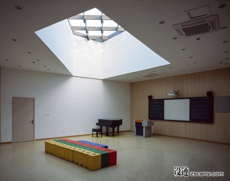 90_054_-_2059.jpg 工装参考,文体医教,学校,