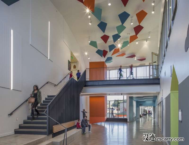 LWES_-_Interior_entry.jpg 工装参考,文体医教,学校,