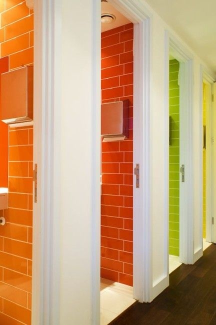 9883c2b3787d6b4088ff74e78c0bdc49.jpg 工装参考,功能空间,公共厕所,