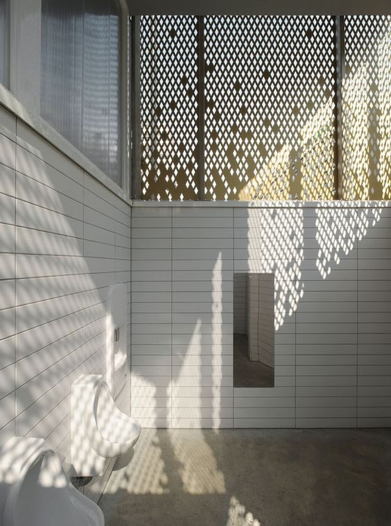 ab563bd704f8f7a2a3d5c73cb1126ea5.jpg 工装参考,功能空间,公共厕所,