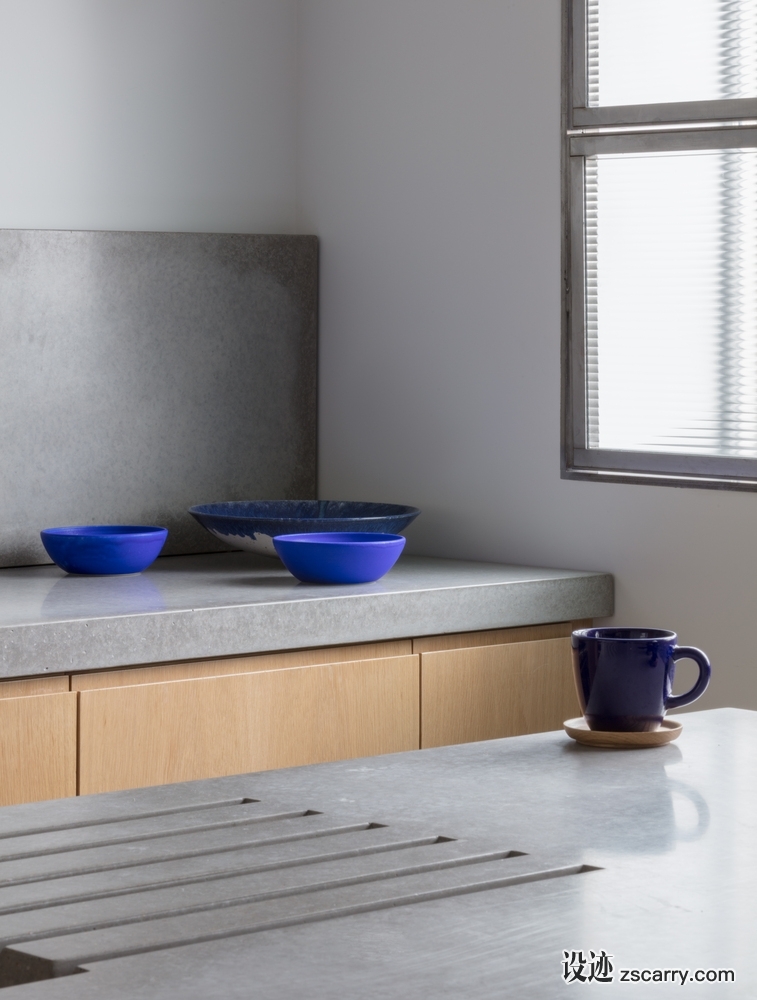 Nicholas-Szczepaniak-Architects-Union-Wharf-Islington-London-House-Extension-19.jpg 局部参考,厨房元素,橱柜台面,