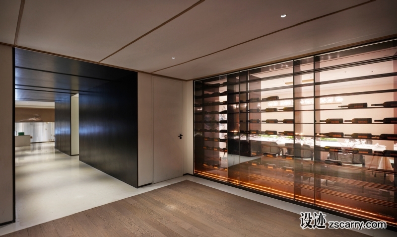 021.二层通过空间局部.jpg 局部参考,硬装元素,酒架,