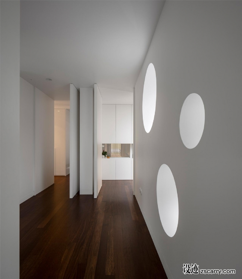 f8_casal_dos_claros_leiria_portugal_contaminar_arquitectos_photo_fernando_guerra_fg_sg_architecture_photography_yatzer.jpg 局部参考,硬装元素,书架壁龛,