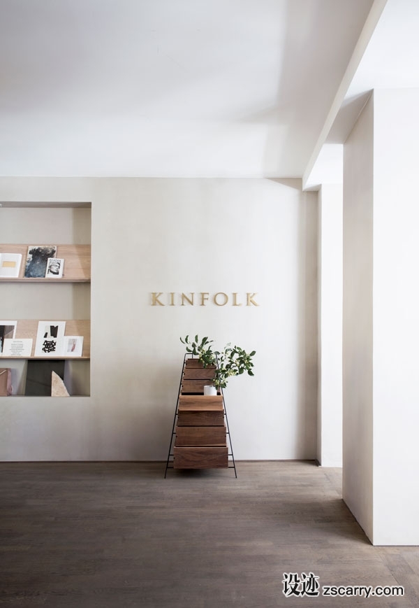 NORM-ARCHITECTS_KINFOLK_47_WEB.jpg 局部参考,硬装元素,书架壁龛,