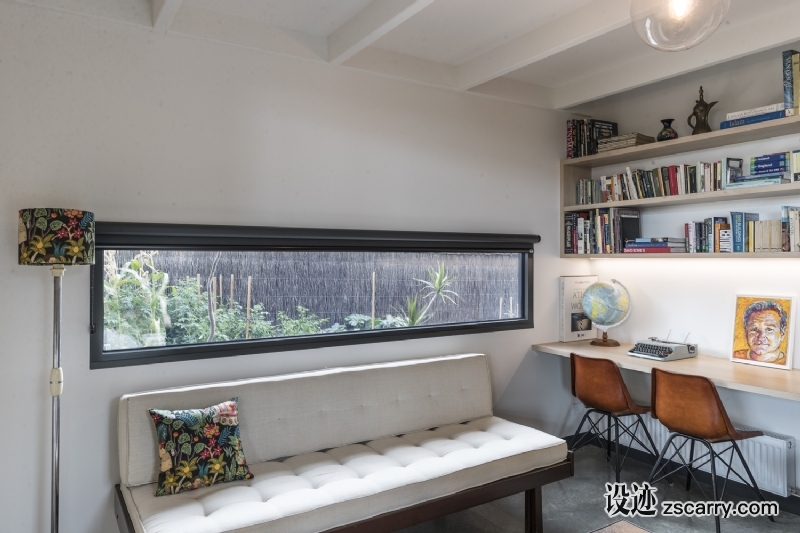 Golf_Course_House5324.jpg 局部参考,硬装元素,书桌字台,