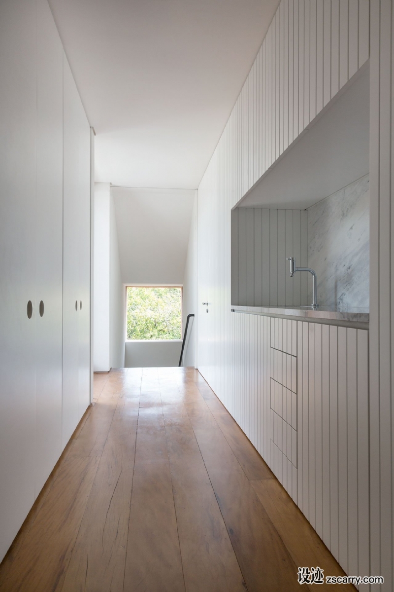 s10_casa_pinheiros_sao_paulo_brazil_felipe_hess_arquitetos_yatzer.jpg 局部参考,硬装元素,壁橱矮柜,