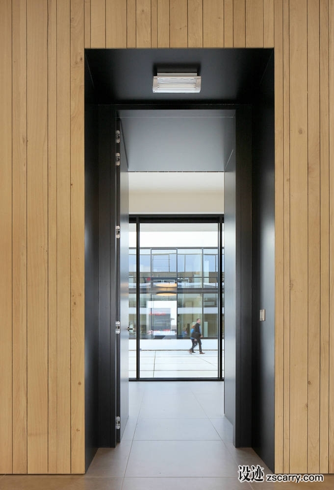 036_TELEVIC-Izegem_resize.jpg 局部参考,硬装元素,垭口,