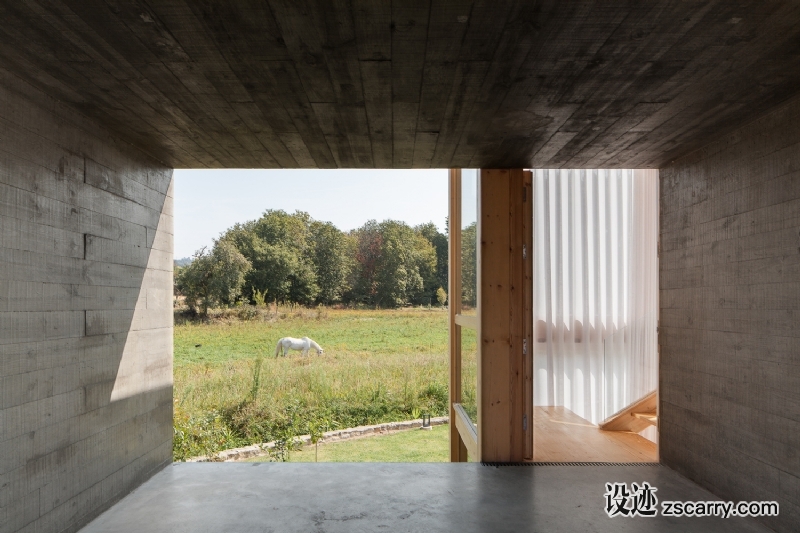 CASA_SANTA_MARIA_LOW_026.jpg 局部参考,天花,原始裸露,