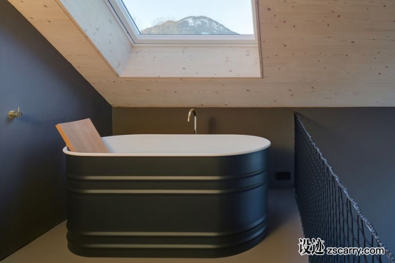 0a3224a6-8e34-4c31-af0e-942054259e33.jpg 局部参考,天花,天窗,