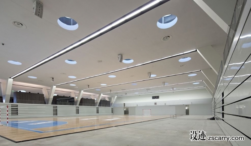 0bcfb786-5c31-4d22-8b8c-df26d1832e0a.jpg 局部参考,天花,天窗,