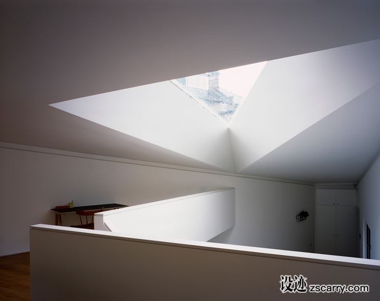 2625ba8a-ffc5-4c0b-b01a-a4e4d31506e8.jpg 局部参考,天花,天窗,