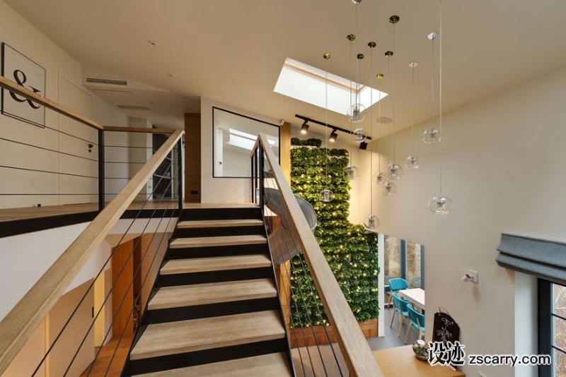 5537a879-fbbe-48c3-9979-c2961b5eee53.jpg 局部参考,天花,天窗,