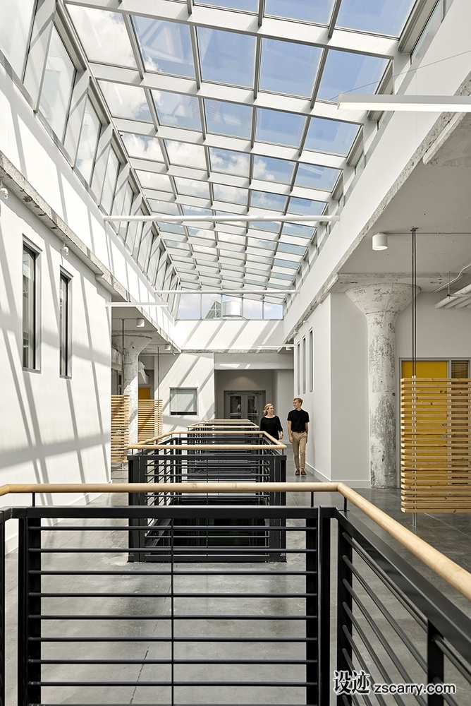 Crosstown_Concourse_26.jpg 局部参考,天花,天窗,