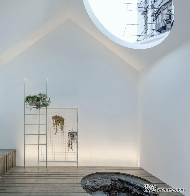 f17_a_white_house_a_growing_home_shanghai_china_rigi_design_yatzer.jpg 局部参考,天花,天窗,