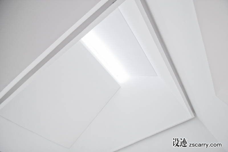light_engine_2.jpg 局部参考,天花,天窗,