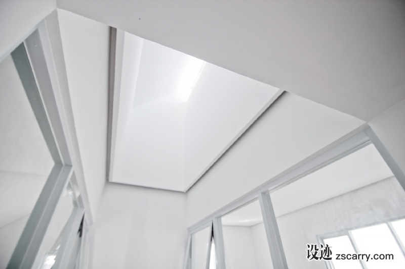 light_engine_3.jpg 局部参考,天花,天窗,