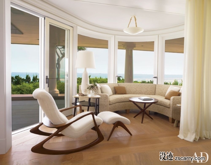 beach-living-room-thierry-despont-ltd-east-hampton-new-york-201307-4_1000-watermarked.jpg 软装参考,客厅搭配,现代气氛,