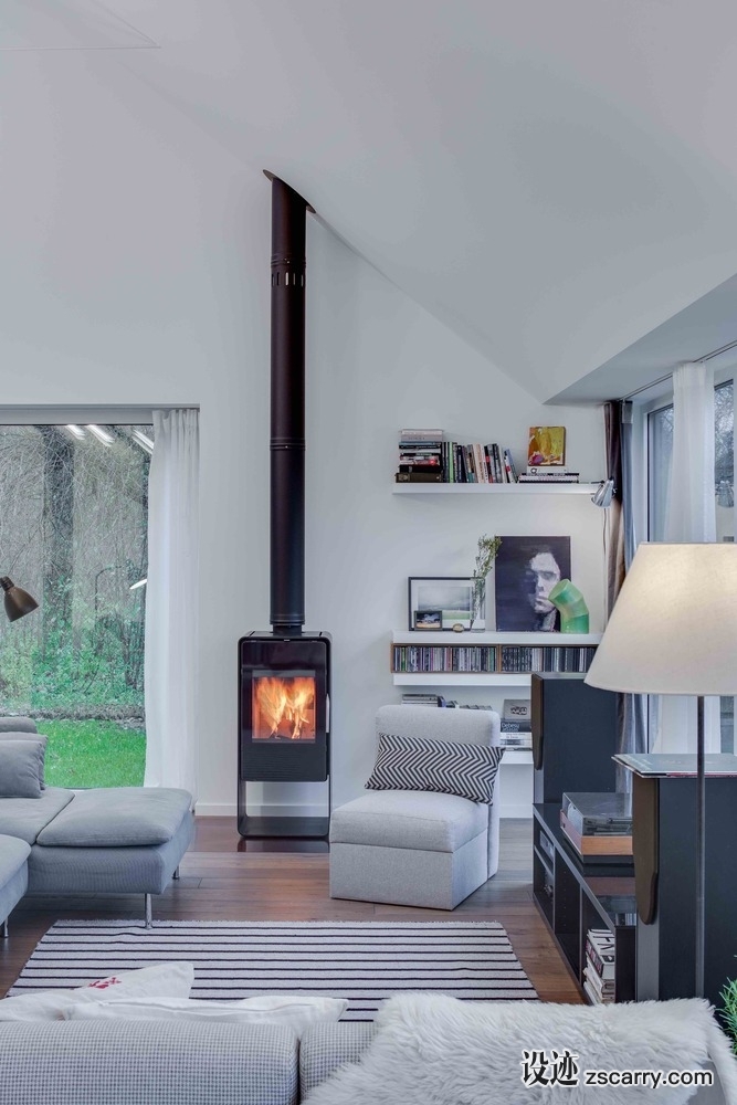 DO_ARCHITECTS_14_FAMILY_HOUSE_IN_PAVILNYS.jpg 软装参考,客厅搭配,现代气氛,