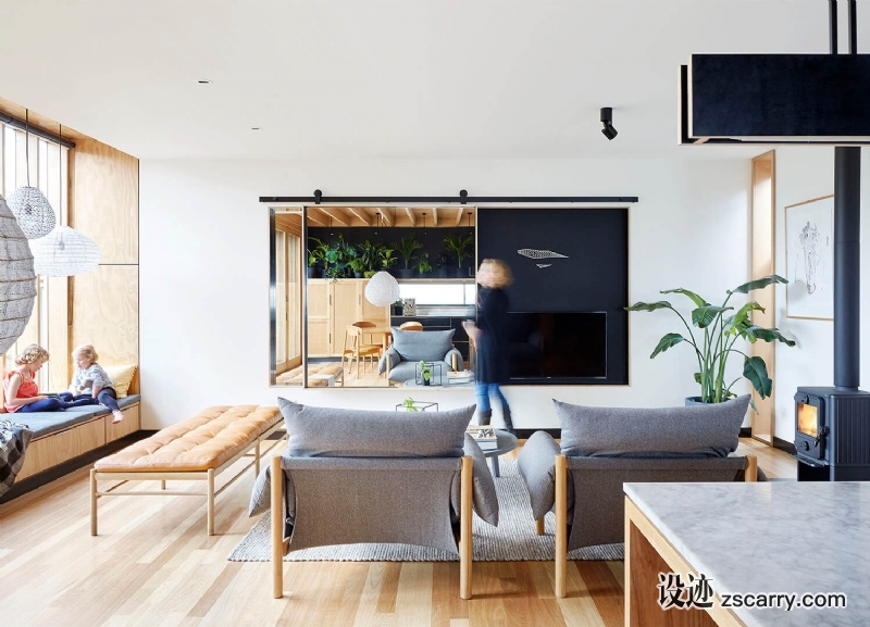 est-living-wooden-box-house-06.jpg 软装参考,客厅搭配,现代气氛,