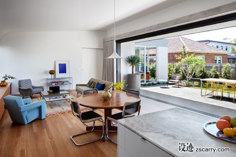 HOUSE_FRANCES_4701f_LucRemond.jpg 软装参考,客厅搭配,现代气氛,