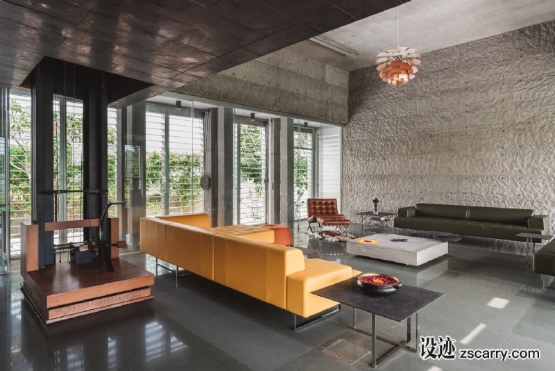 Janak_Mistry_residence-40.jpg 软装参考,客厅搭配,现代气氛,