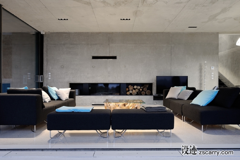 maison-mira-ra_-01-aum-minassian-architectes-architecture-maison-contemporaine-materiaux-beton-acier-brut-sud_-france_(5)(1).jpg 软装参考,客厅搭配,现代气氛,