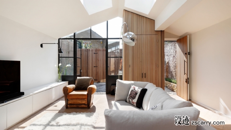 p2_courtyard_house_london_de_rosee_sa_yatzer.jpg 软装参考,客厅搭配,现代气氛,